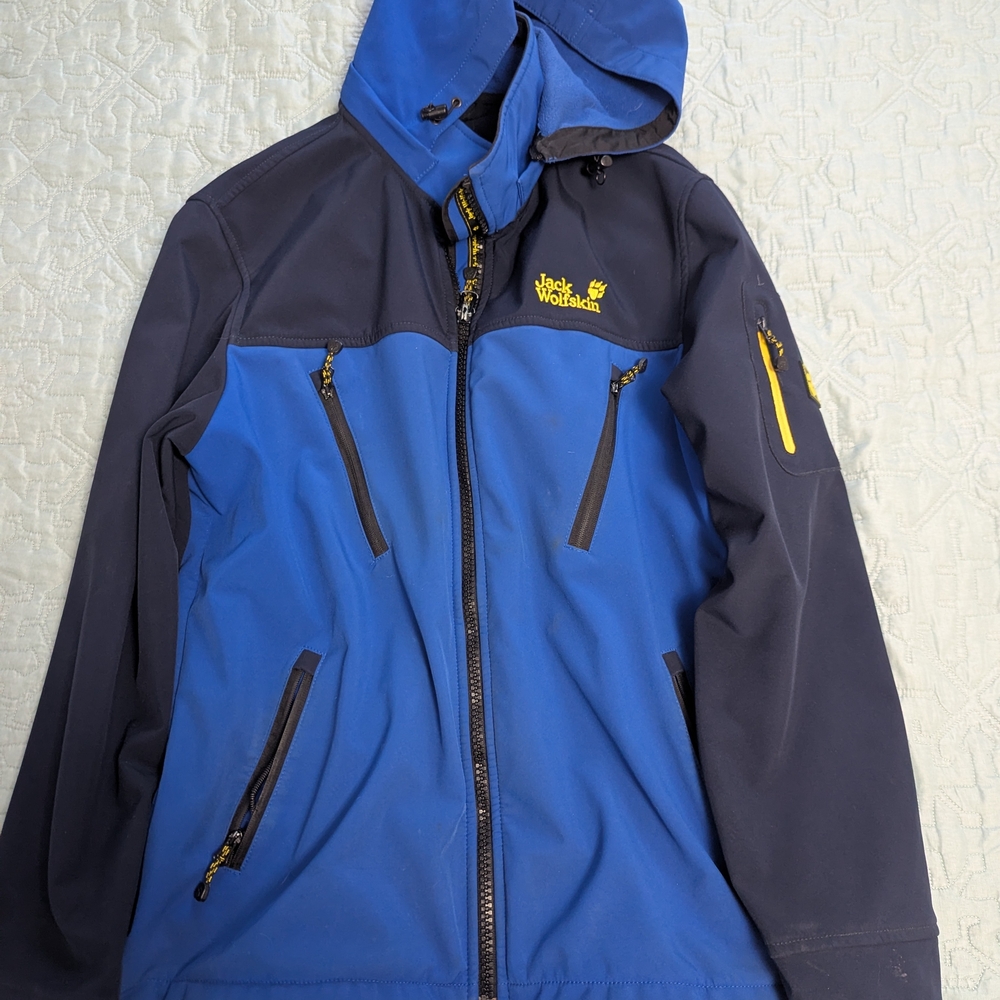 Jack Wolfskin Men's Blue and Black Jacket